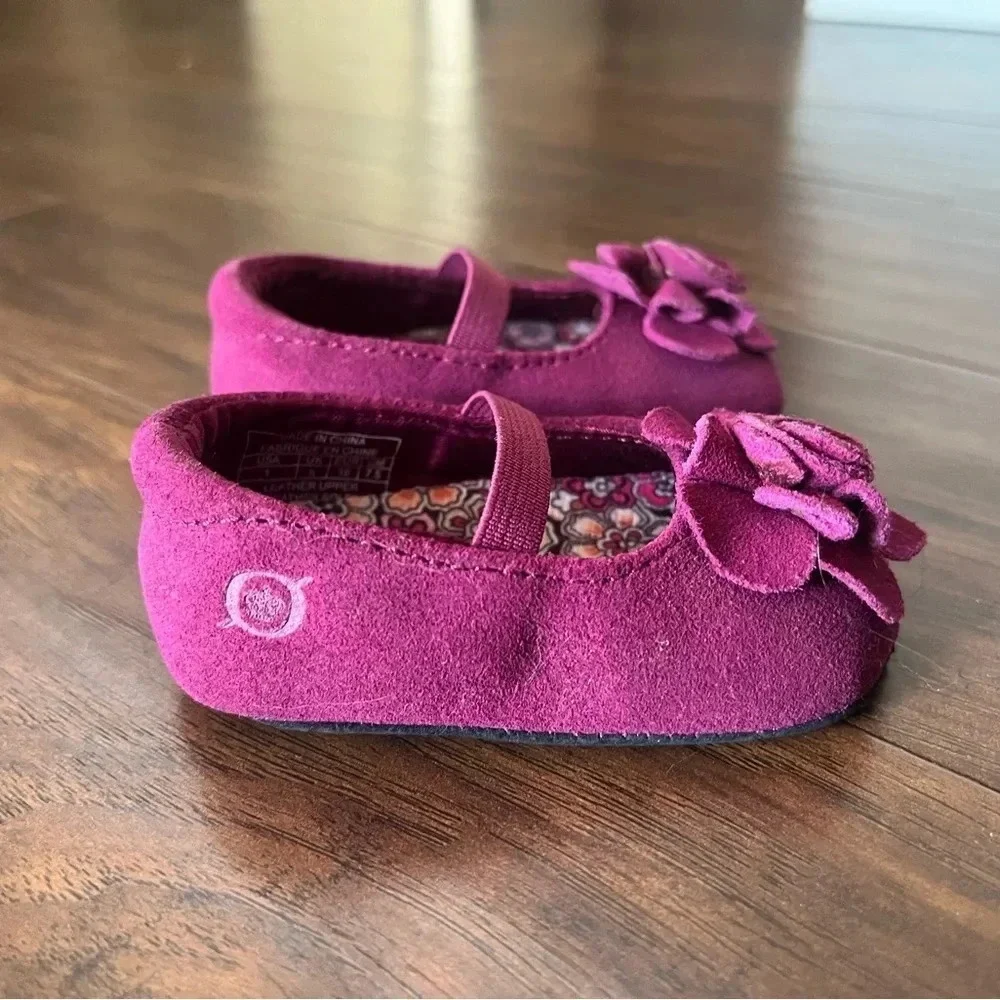 Nuborn by Bjorn infant suede fuchsia dress shoesNWT- Size 1
